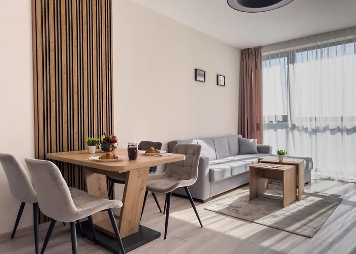 Modern 1br With Free Street Parking And Free Gym Pass 5-min Drive From Centre Апартамент