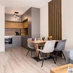 Modern 1br With Free Street Parking And Free Gym Pass 5-min Drive From Centre * פלובדיב
