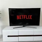 Modern 1br With Free Street Parking And Free Gym Pass 5-min Drive From Centre דירה פלובדיב