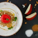 Modern 1br With Free Street Parking And Free Gym Pass 5-min Drive From Centre דירה