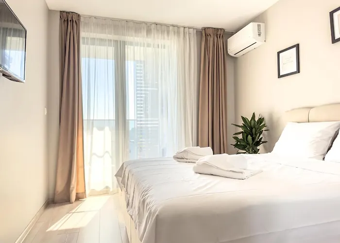 Modern 1br With Free Street Parking And Free Gym Pass 5-min Drive From Centre 公寓