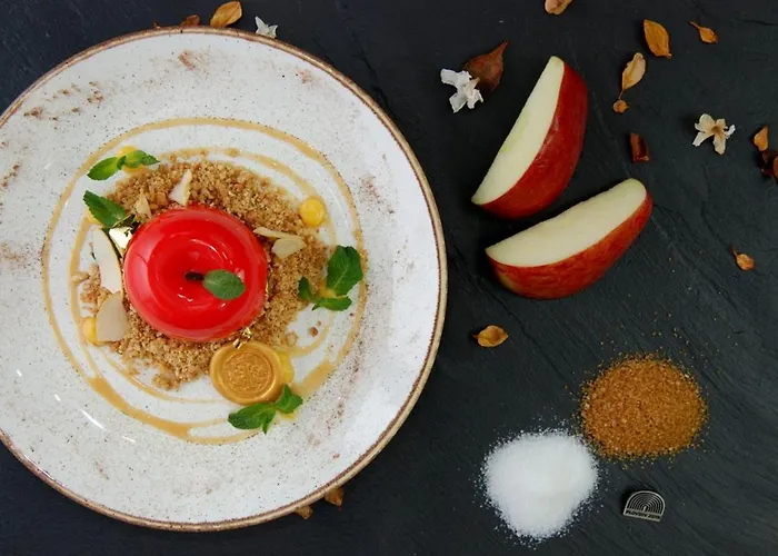 Modern 1br With Free Street Parking And Free Gym Pass 5-min Drive From Centre 아파트